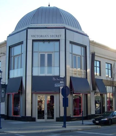 Shopping Center Window Installation